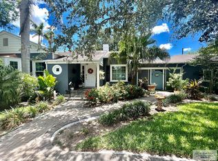 2 Sunset Dr, Brownsville, TX 78520