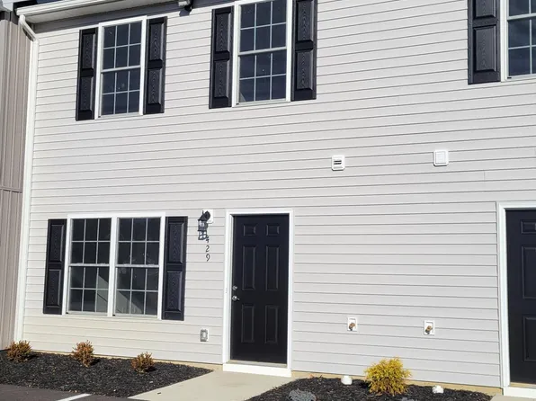 429 N Washington Ave #2, Pulaski, VA 24301