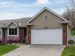 10955 Marcy Plz, Omaha, NE 68154