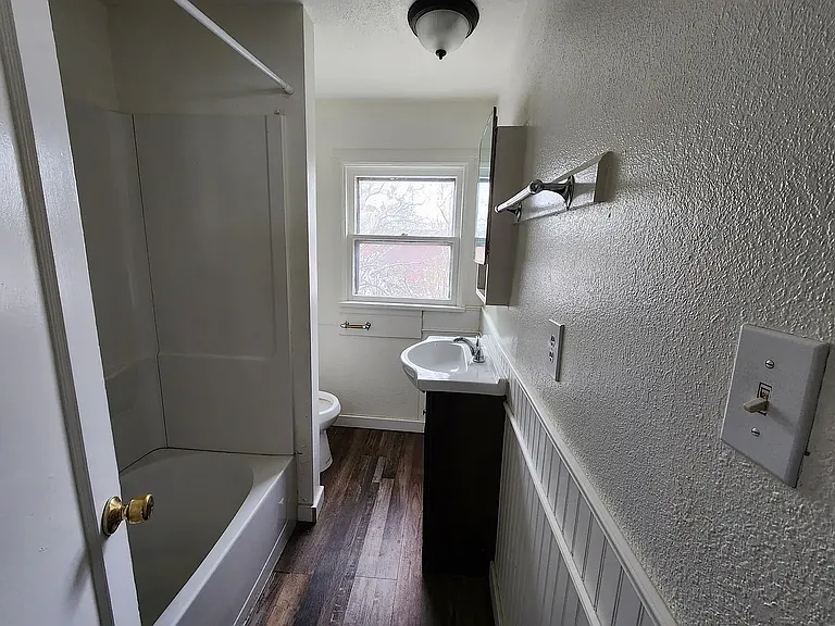 1424 5th Ave S #A — Photo 4