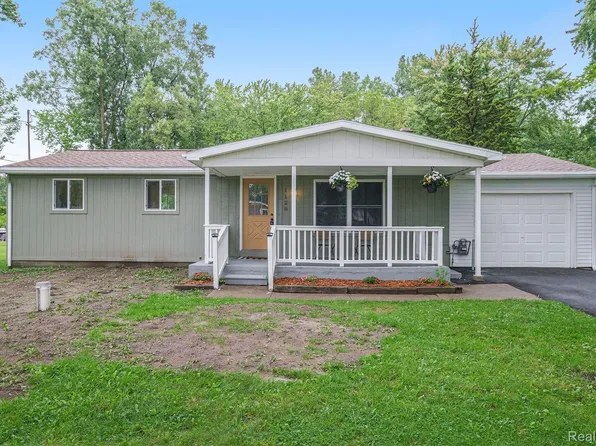 1120 Lorene Ave, Mount Morris, MI 48458