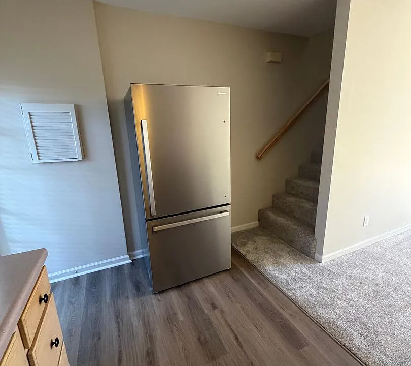 104 Childers St #5