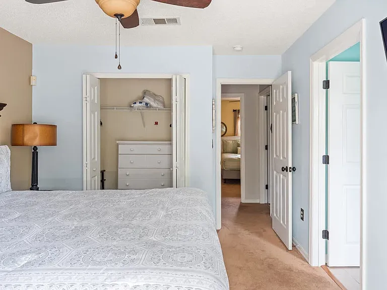 Sun Key Pl — Photo 15