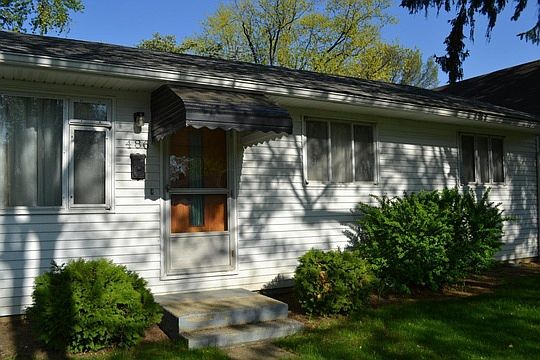 2nd image of 486 S Waverly St