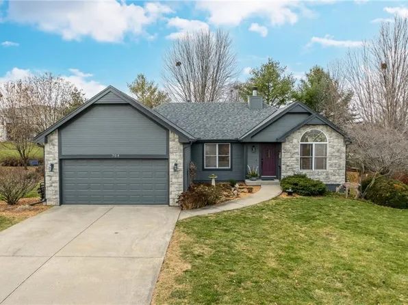 704 Pine Crest Ave, Kearney, MO 64060