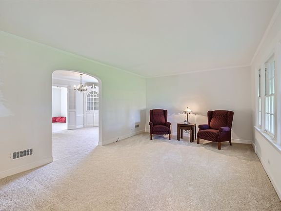 5th image of 5129 N Octavia Ave