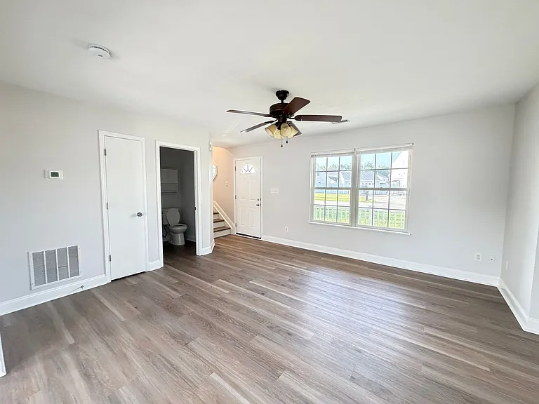 6611 Hunters Creek Blvd — Photo 3
