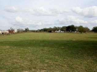 2699 Us Highway 77 S, Hallettsville, TX 77964