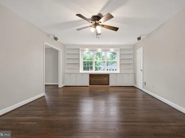 (undisclosed Address), Alexandria, VA 22305