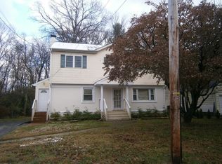 30 Birchwood Knl, Lawrence Township, NJ 08648