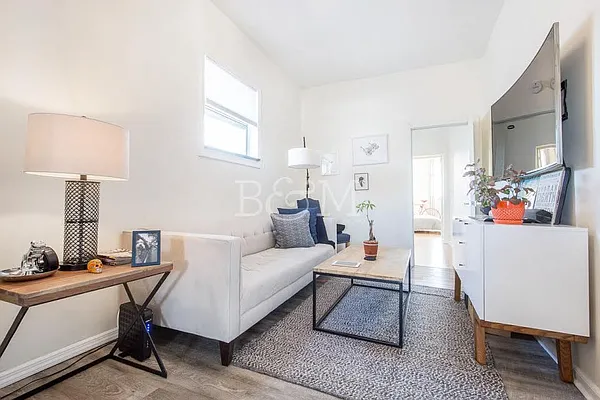 Rented by Brick&Mortar | media 22