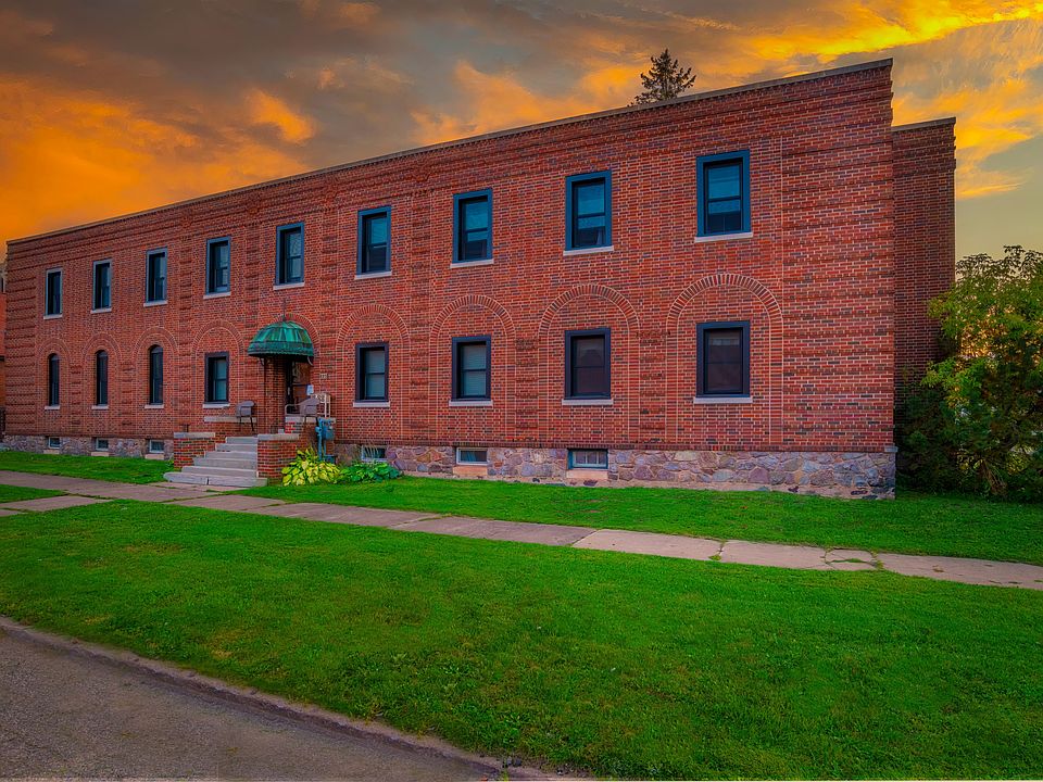 2nd image of 225 N Pioneer Ave