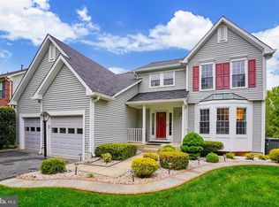 221 Bristol Downs Dr, Gaithersburg, MD 20877