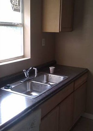 4th image of 6656 Avenue O