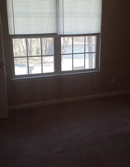 202 S Flora St #B — Photo 7