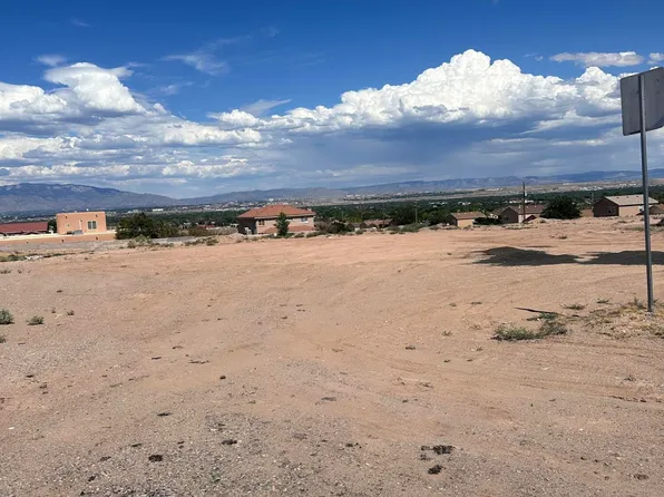 1244 Stinson St SW, Albuquerque, NM 87121