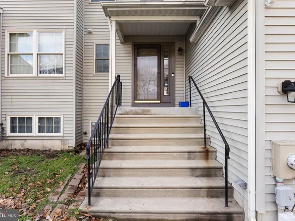 22 Woodstream Ct, Mantua, NJ 08051