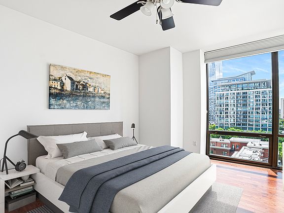 5th image of 233 E 13th St APT 1001