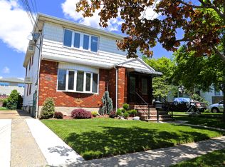 103 Vedder Ave, Staten Island, NY 10302