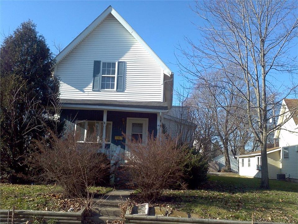 2nd image of 748 Henry St