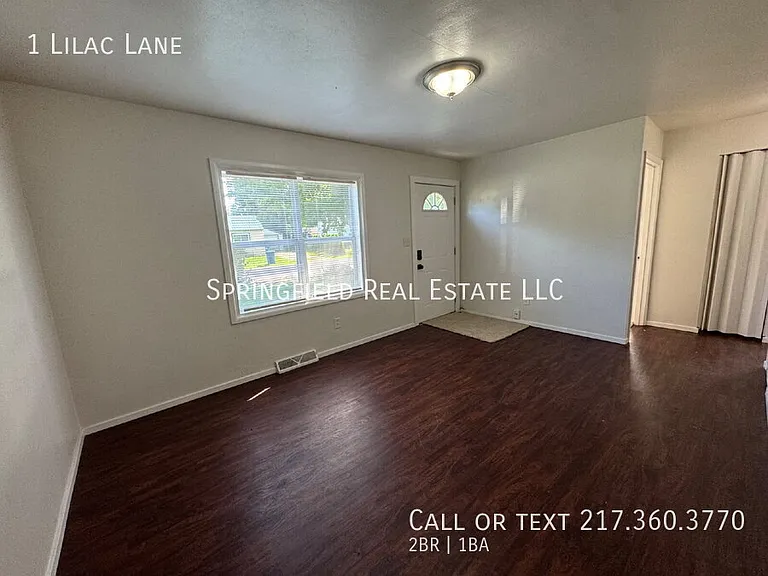 1 Lilac Ln — Photo 4