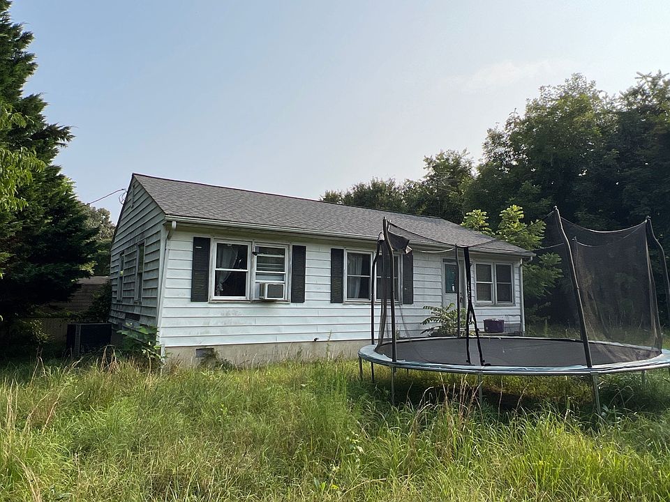 12096 Ridge Rd, King VA 22485 Zillow
