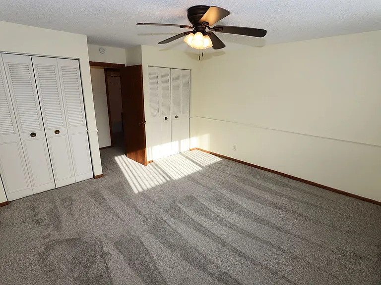 4201 Parklawn Ave — Photo 16