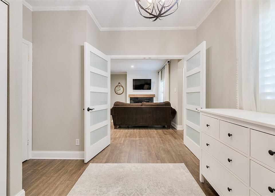 1st image of 726 Bering Dr #151