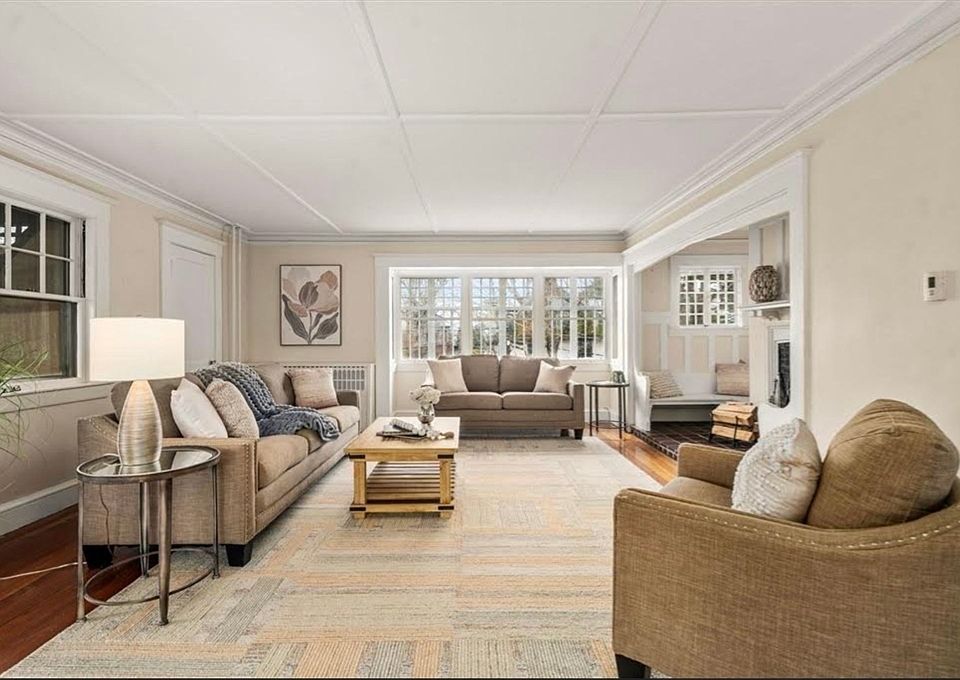 1st image of 12 Leighton Rd #2