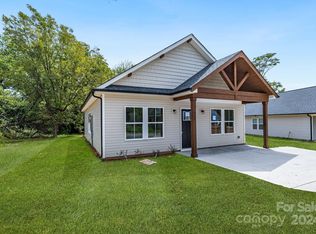 924 S Long St, Salisbury, NC 28144