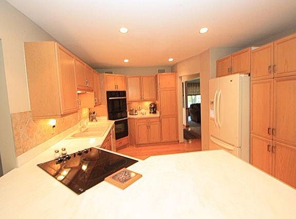 4th image of 11344 Hidden Valley Dr