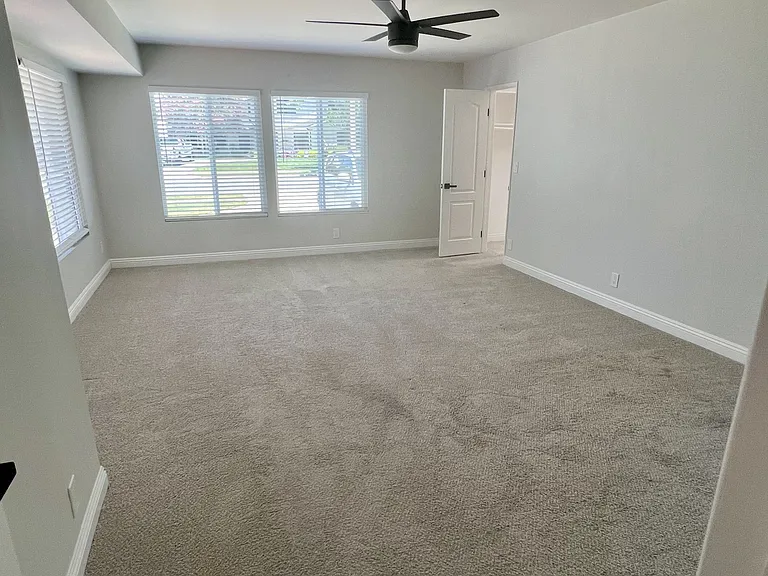 Huge main bedroom