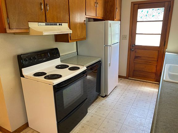2nd image of 213 N 10th Ave