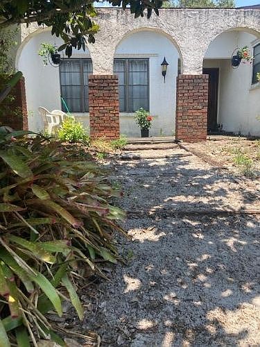 1st image of 6237 Sleepyhollow Dr