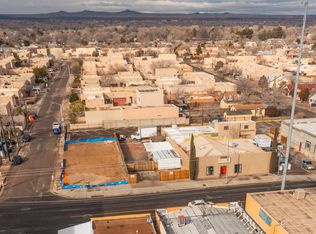 2905 4th St NW, Albuquerque, NM 87107