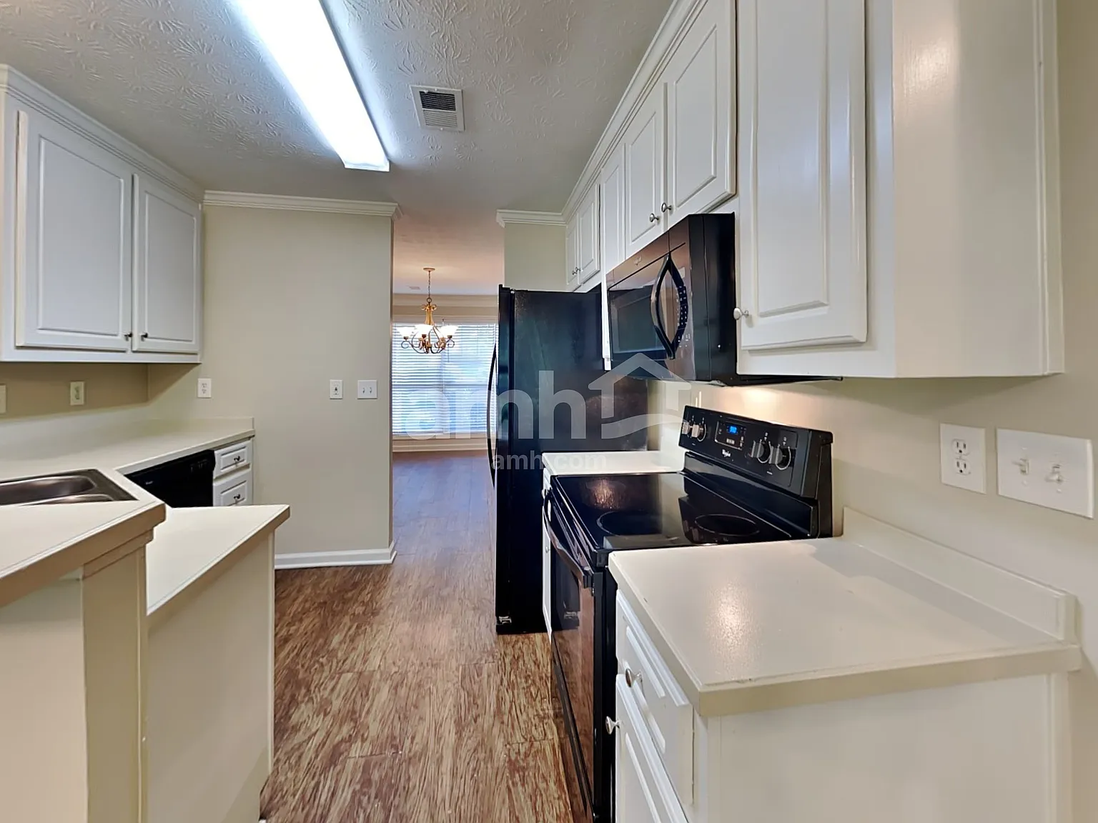 4 bed, 3.0 bath, 2772 sqft, $2,510 — Photo 3