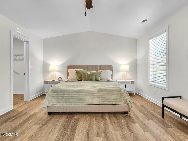 5019 McGarvey Ct — Photo 11