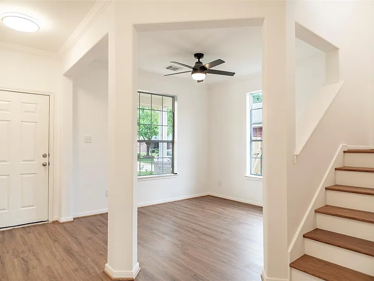 16327 Woma Ct — Photo 30