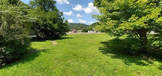4th image of 9700 State Route 122