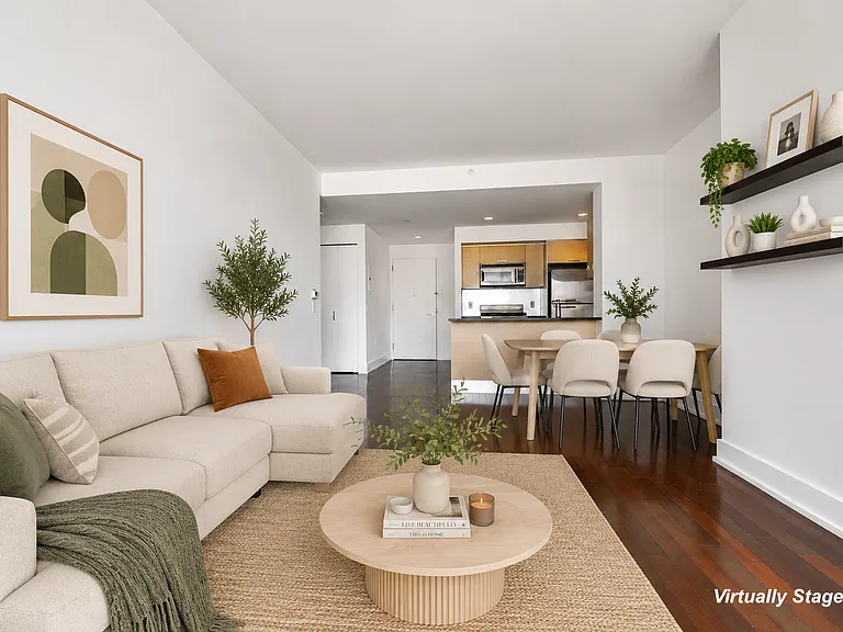 350 W 42nd St #25C — Photo 4