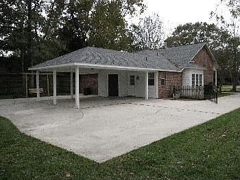 2nd image of 40433 Sycamore Ave