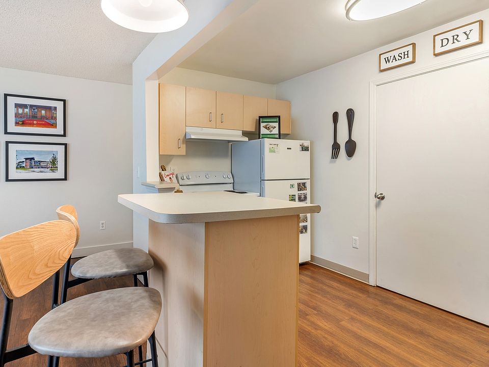 Spacious Kitchen in Four Bedroom Apartment