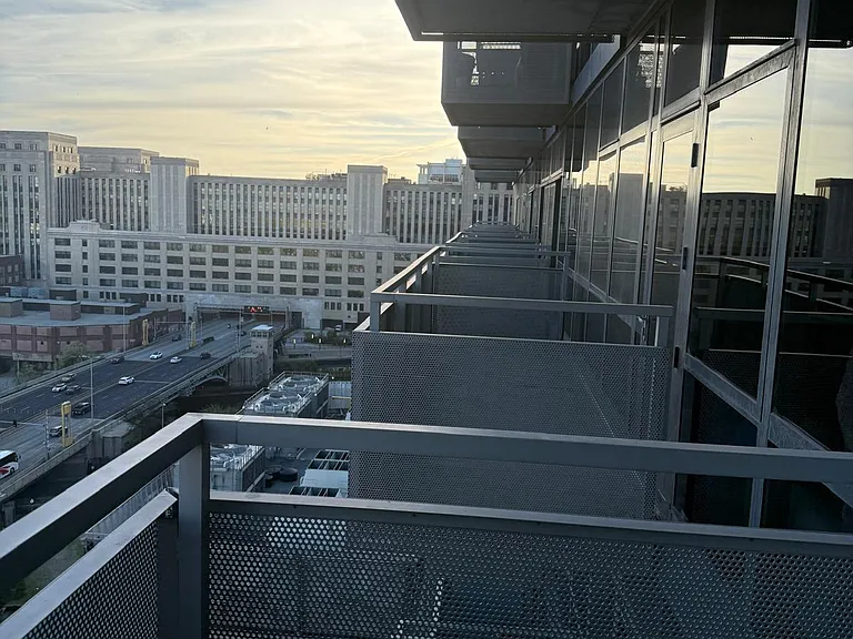 235 W Van Buren St #1806 — Photo 30