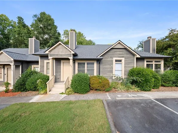 236 Tabor View Ln, Winston Salem, NC 27106