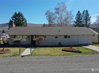 925 7th Ave S, Okanogan, WA