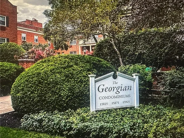 15825 Van Aken Blvd APT 101W, Shaker Heights, OH 44120