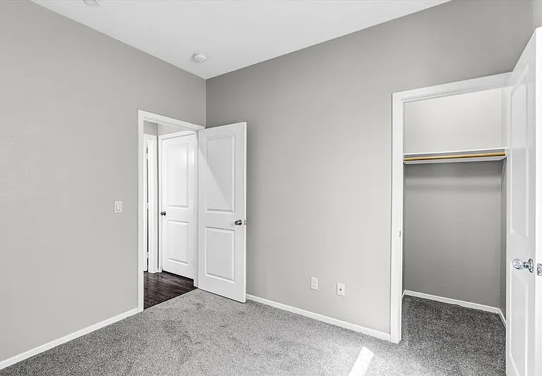 2215 Antonio Dr — Photo 12