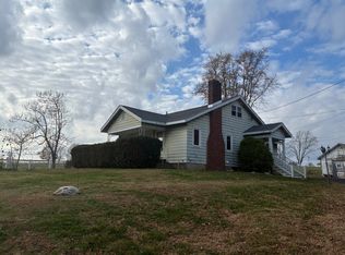 10625 Country Club Rd, Lawrenceville, IL 62439