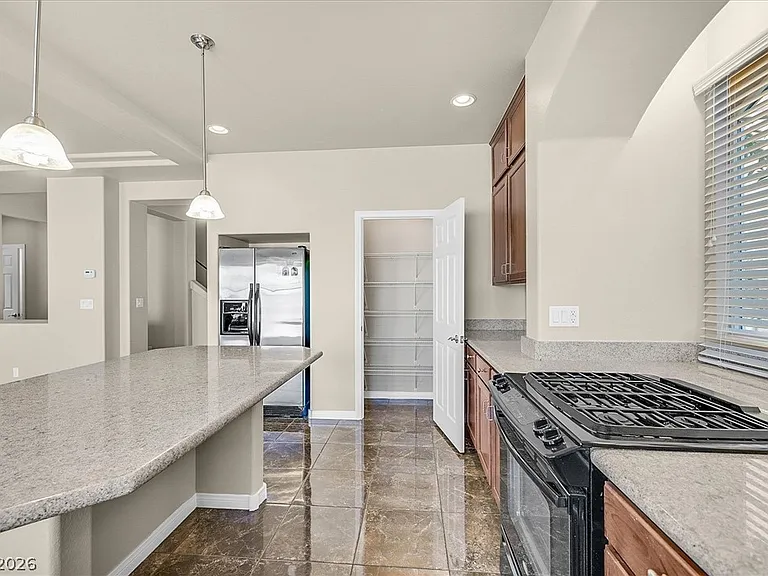 6524 Baroque Ave — Photo 10