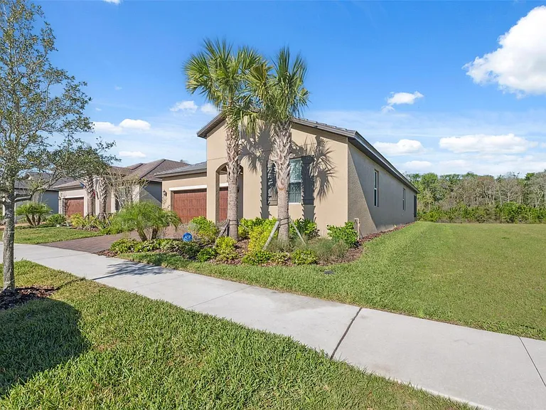 16787 Shell Bay Dr — Photo 28